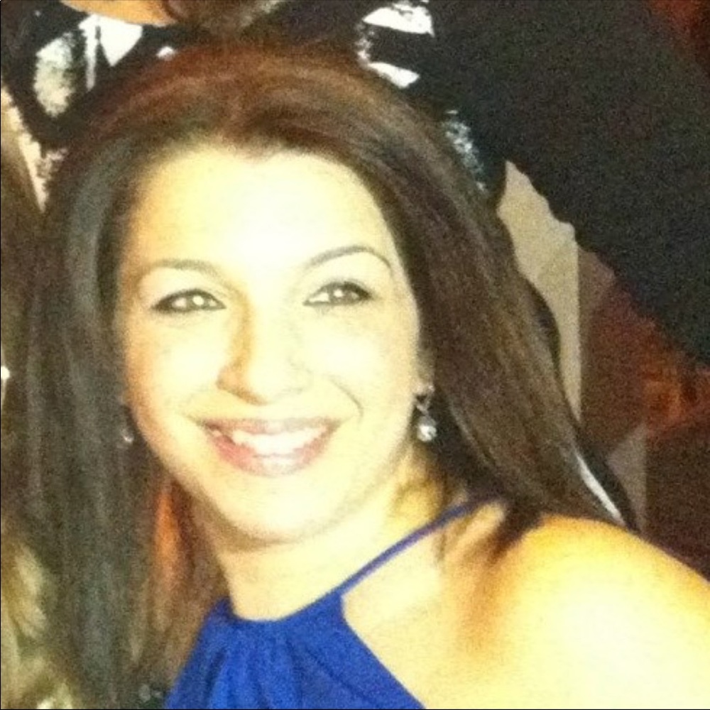 Meet your Posher, Elizabeth